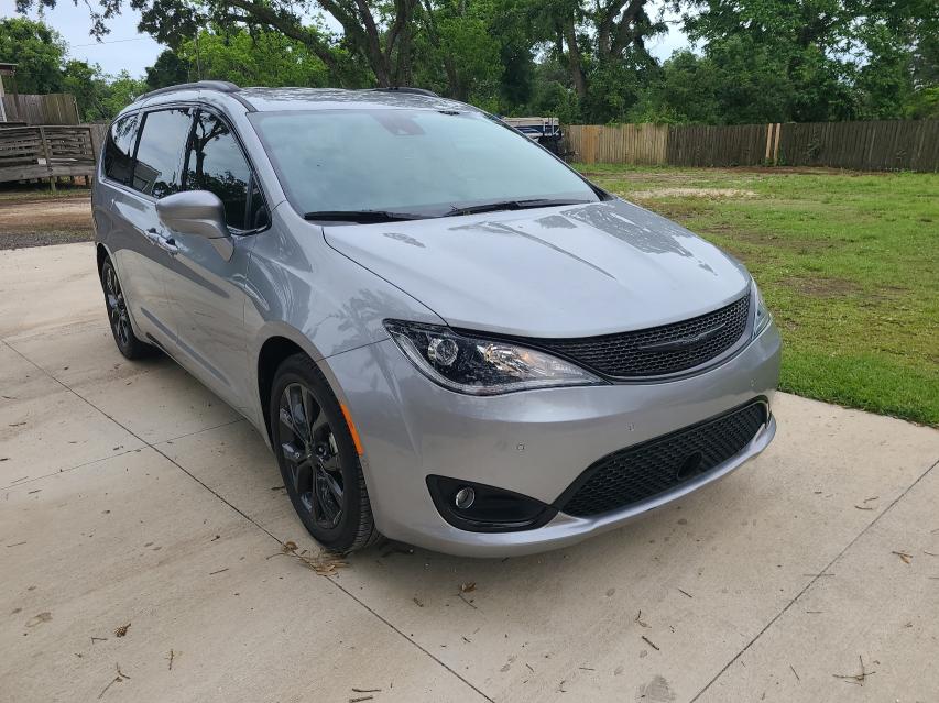 43490131 :رقم المزاد ، 2C4RC1FG7KR532122 vin ، 2019 Chrysler Pacifica T مزاد بيع