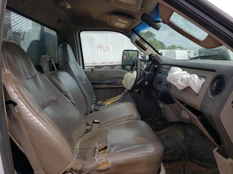 47104096 :رقم المزاد ، 1FDXF46YX8ED58394 vin ، 2008 Ford F450 مزاد بيع