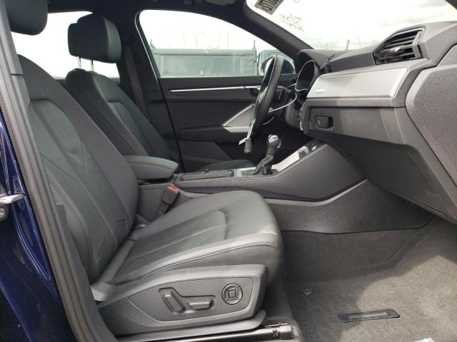 2021 Audi Q3 Premium მანქანა იყიდება აუქციონზე, vin: WA1EECF31M1115677, აუქციონის ნომერი: 39633772