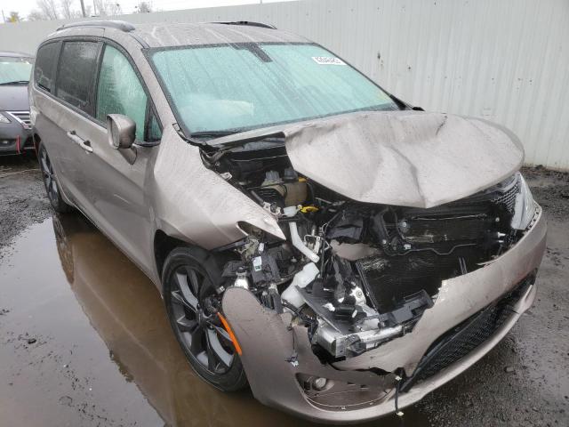 42646482 :رقم المزاد ، 2C4RC1FG3JR237193 vin ، 2018 Chrysler Pacifica T مزاد بيع