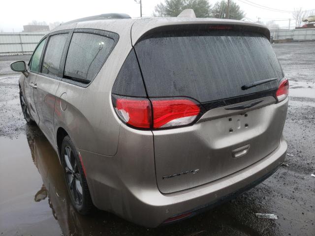 42646482 :رقم المزاد ، 2C4RC1FG3JR237193 vin ، 2018 Chrysler Pacifica T مزاد بيع