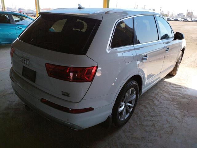 Продажа на аукционе авто 2017 Audi Q7 Premium Plus, vin: WA1LAAF71HD056824, номер лота: 43914432