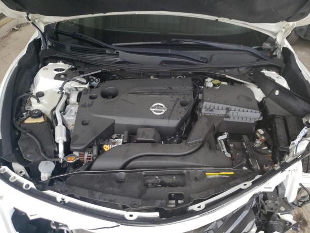2015 Nissan Altima 2.5 მანქანა იყიდება აუქციონზე, vin: 1N4AL3AP2FC136197, აუქციონის ნომერი: 63119652