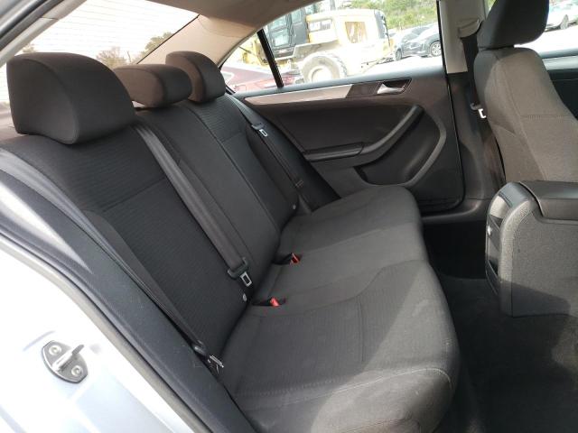 67822242 :رقم المزاد ، 3VWD17AJ8FM218138 vin ، 2015 Volkswagen Jetta Se مزاد بيع