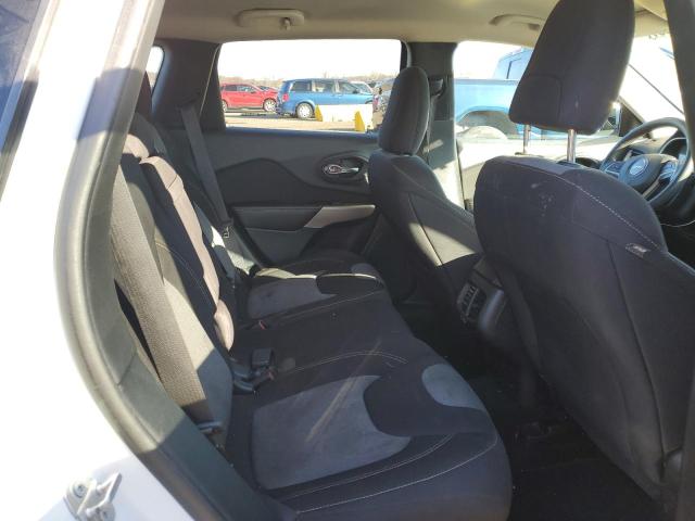 67833792 :رقم المزاد ، 1C4PJLCB9JD539141 vin ، 2018 Jeep Cherokee Latitude مزاد بيع