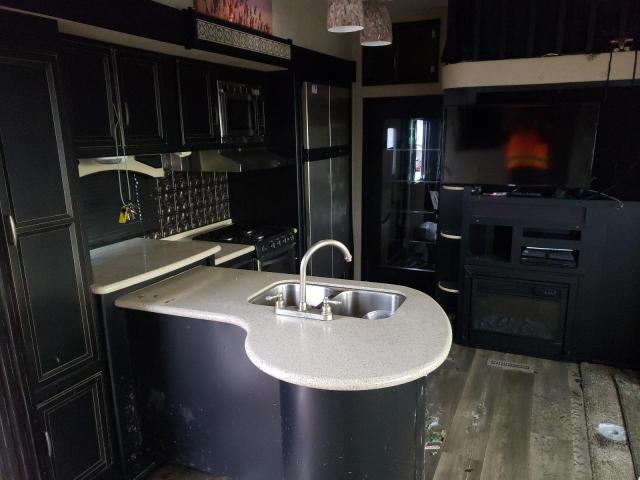 Продажа на аукционе авто 2014 Heart Land Roadwarrio, vin: 5SFCG4232EE273357, номер лота: 67386292