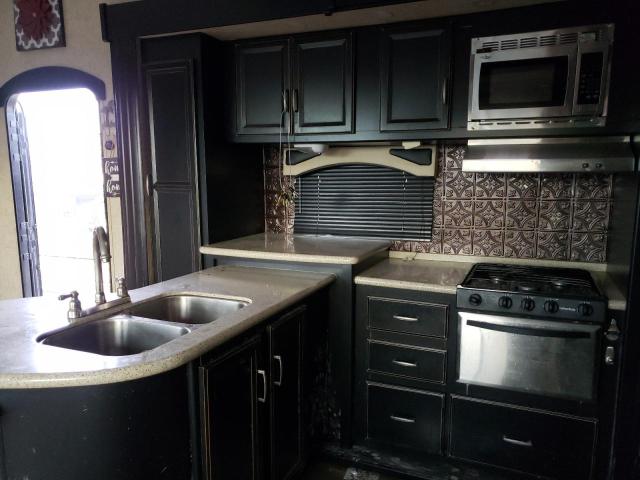 Продажа на аукционе авто 2014 Heart Land Roadwarrio, vin: 5SFCG4232EE273357, номер лота: 67386292