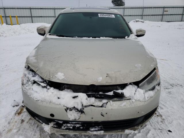69944082 :رقم المزاد ، 3VWDZ7AJ2BM311532 vin ، 2011 Volkswagen Jetta Se مزاد بيع