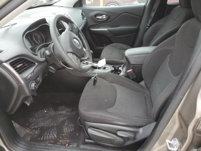 71979862 :رقم المزاد ، 1C4PJMCB5KD105578 vin ، 2019 Jeep Cherokee Latitude مزاد بيع