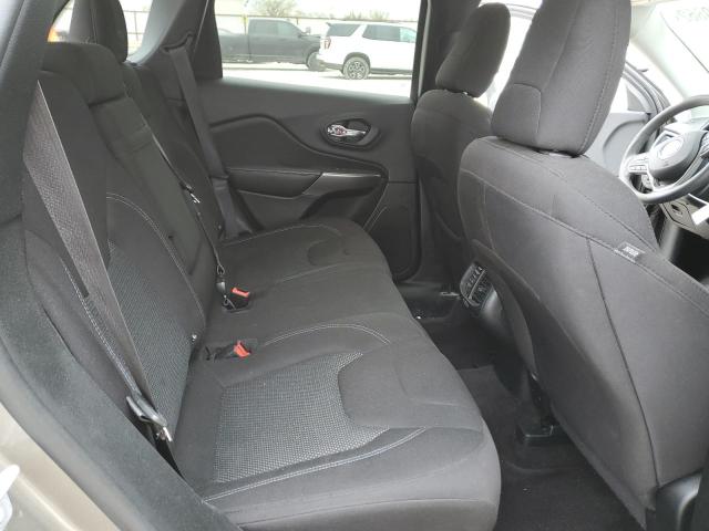 71979862 :رقم المزاد ، 1C4PJMCB5KD105578 vin ، 2019 Jeep Cherokee Latitude مزاد بيع