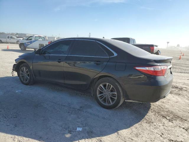 72624022 :رقم المزاد ، 4T1BF1FK8HU789312 vin ، 2017 Toyota Camry Le مزاد بيع