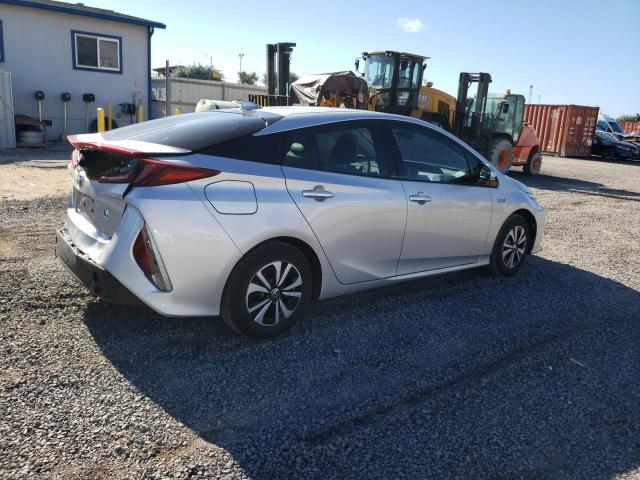 2017 Toyota Prius Prime მანქანა იყიდება აუქციონზე, vin: JTDKARFP5H3044133, აუქციონის ნომერი: 72877812