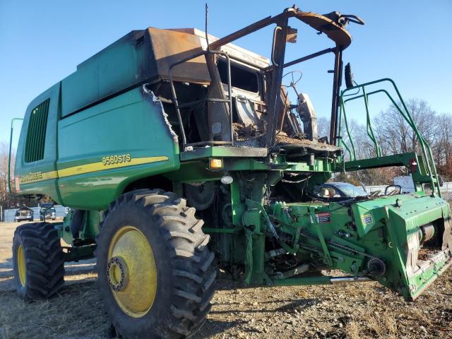 71448082 :رقم المزاد ، H09560S705859 vin ، 2010 John Deere Combine مزاد بيع