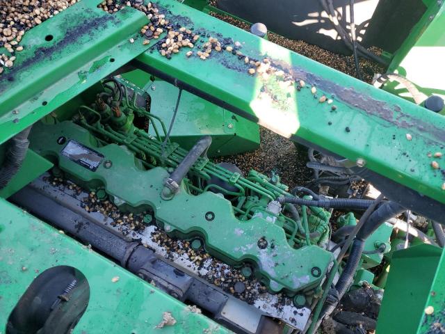 71448082 :رقم المزاد ، H09560S705859 vin ، 2010 John Deere Combine مزاد بيع