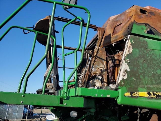 71448082 :رقم المزاد ، H09560S705859 vin ، 2010 John Deere Combine مزاد بيع
