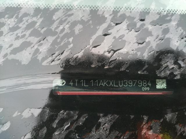 37838413 :رقم المزاد ، 4T1L11AKXLU397984 vin ، 2020 Toyota Camry Le مزاد بيع