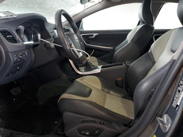 38311883 :رقم المزاد ، YV4612UM1G2000858 vin ، 2016 Volvo S60 Cross Country T5 مزاد بيع