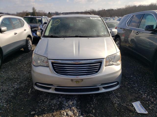 40427683 :رقم المزاد ، 2A4RR5DG5BR630620 vin ، 2011 Chrysler Town & Country Touring مزاد بيع