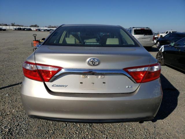40933913 :رقم المزاد ، 4T1BF1FK9HU382986 vin ، 2017 Toyota Camry Le مزاد بيع