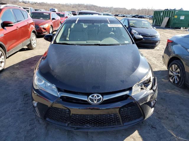 40200063 :رقم المزاد ، 4T1BF1FK0GU125214 vin ، 2016 Toyota Camry Le مزاد بيع