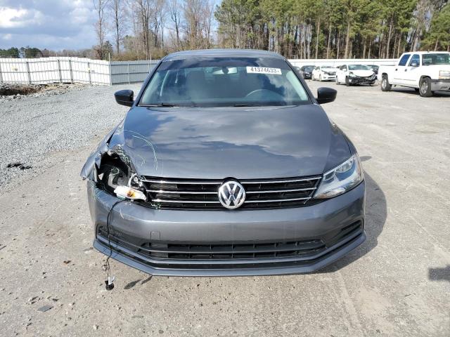 41374633 :رقم المزاد ، 3VW267AJ8GM272842 vin ، 2016 Volkswagen Jetta S مزاد بيع