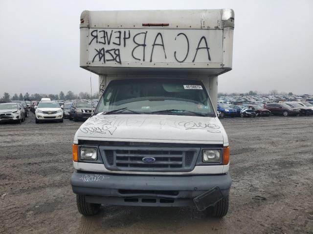 40150873 :رقم المزاد ، 1FDXE45P27DA56002 vin ، 2007 Ford Econoline E450 Super Duty Cutaway Van مزاد بيع