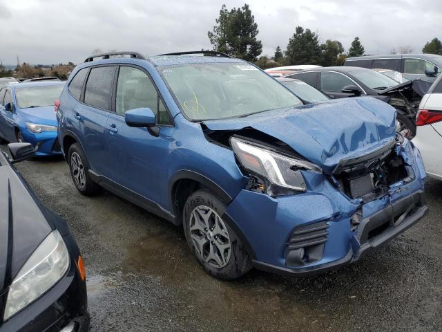 2022 Subaru Forester Premium მანქანა იყიდება აუქციონზე, vin: JF2SKAEC8NH402662, აუქციონის ნომერი: 42783313