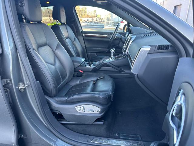 Продажа на аукционе авто 2014 Porsche Cayenne, vin: WP1AF2A21ELA41949, номер лота: 44394103