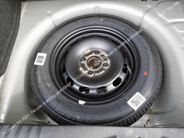 43884703 :رقم المزاد ، WF0DXXGAJD4A31006 vin ، 2004 Ford Fiesta Lx مزاد بيع