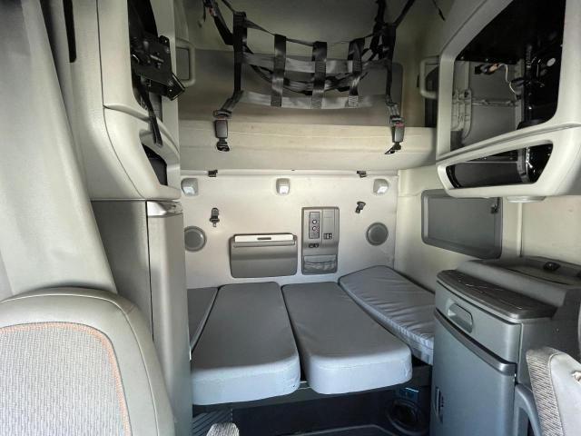 2019 Volvo Vn Vnl მანქანა იყიდება აუქციონზე, vin: 4V4NC9TH4KN217788, აუქციონის ნომერი: 45575843