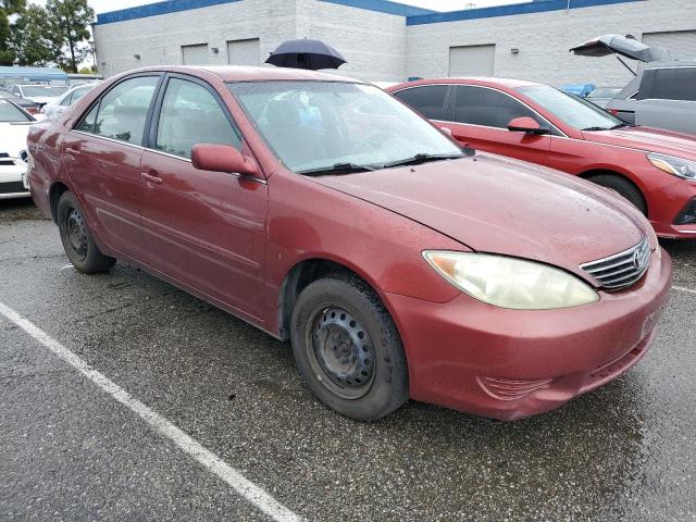 2005 Toyota Camry Le მანქანა იყიდება აუქციონზე, vin: 4T1BE32K55U061611, აუქციონის ნომერი: 45577953