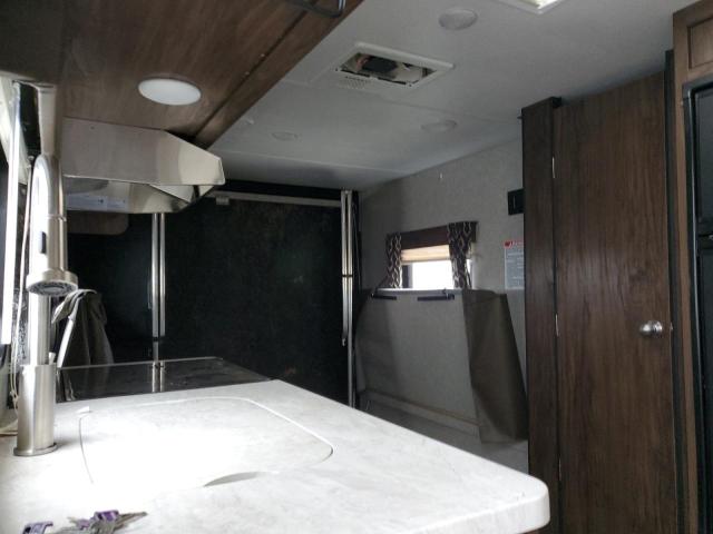 45531233 :رقم المزاد ، 4X4TCKX2XJK048046 vin ، 2018 Cher Travel Trl مزاد بيع