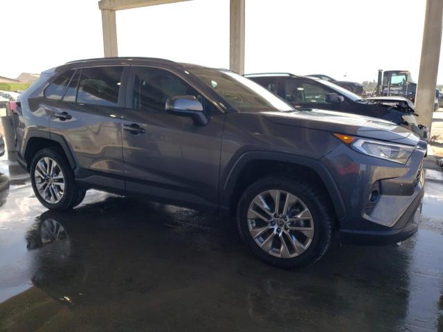 2021 Toyota Rav4 Xle Premium მანქანა იყიდება აუქციონზე, vin: 2T3C1RFV5MW165657, აუქციონის ნომერი: 43591303