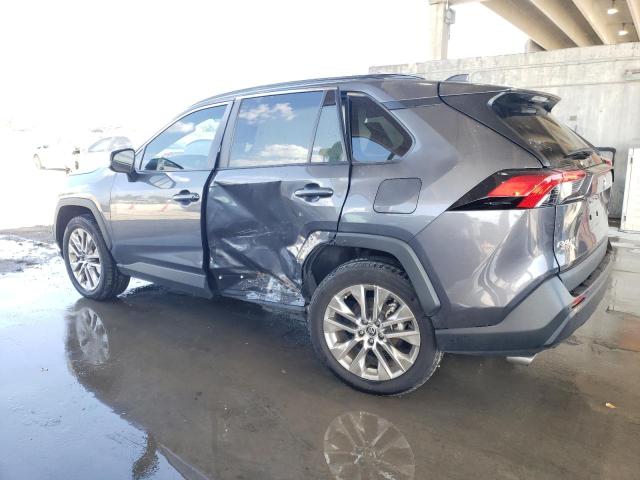 2021 Toyota Rav4 Xle Premium მანქანა იყიდება აუქციონზე, vin: 2T3C1RFV5MW165657, აუქციონის ნომერი: 43591303