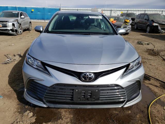 Auction sale of the 2022 Toyota Camry Le, vin: 4T1C11AK0NU636008, lot number: 45606203