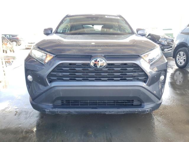 2021 Toyota Rav4 Xle Premium მანქანა იყიდება აუქციონზე, vin: 2T3C1RFV5MW165657, აუქციონის ნომერი: 43591303