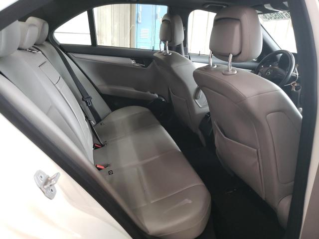 46105243 :رقم المزاد ، WDDGF54X98F178229 vin ، 2008 Mercedes-benz C 300 مزاد بيع