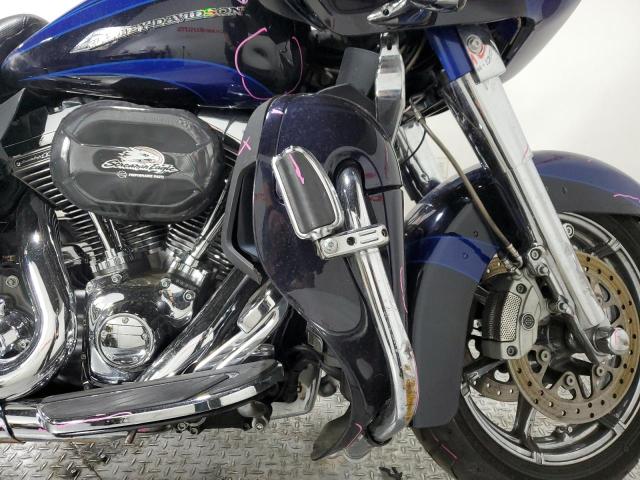 45378923 :رقم المزاد ، 1HD1TAN10FB958330 vin ، 2015 Harley-davidson Fltruse Cvo Road Glide مزاد بيع