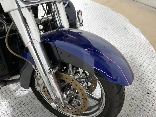 45378923 :رقم المزاد ، 1HD1TAN10FB958330 vin ، 2015 Harley-davidson Fltruse Cvo Road Glide مزاد بيع