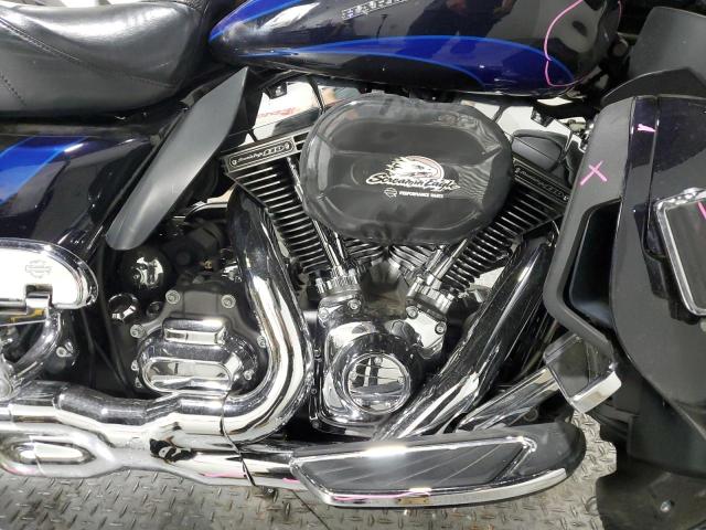 45378923 :رقم المزاد ، 1HD1TAN10FB958330 vin ، 2015 Harley-davidson Fltruse Cvo Road Glide مزاد بيع
