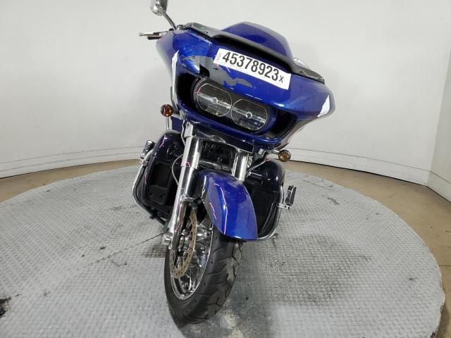 45378923 :رقم المزاد ، 1HD1TAN10FB958330 vin ، 2015 Harley-davidson Fltruse Cvo Road Glide مزاد بيع