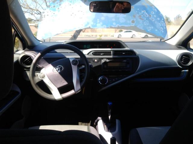 Продажа на аукционе авто 2012 Toyota Prius C, vin: JTDKDTB34C1517533, номер лота: 47684643
