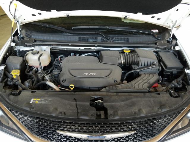 2018 Chrysler Pacifica T მანქანა იყიდება აუქციონზე, vin: 2C4RC1FG8JR117356, აუქციონის ნომერი: 37373800