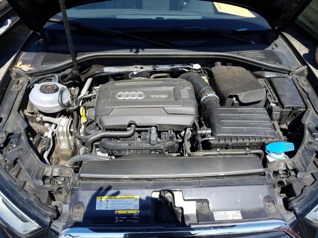 2018 Audi A3 Premium მანქანა იყიდება აუქციონზე, vin: WAUJ8GFF2J1080797, აუქციონის ნომერი: 43611130