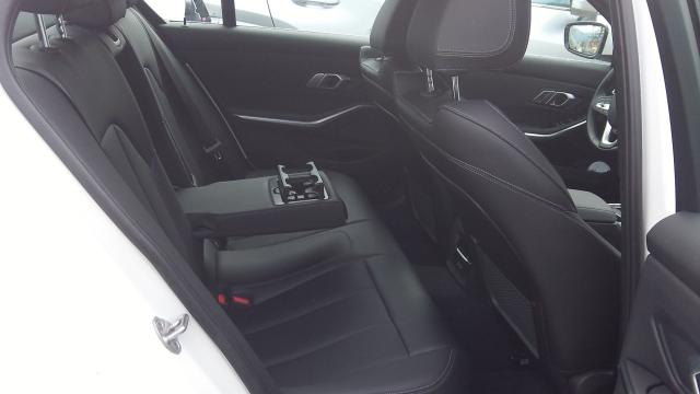 40184593 :رقم المزاد ، 3MW5R7J09N8C71765 vin ، 2022 Bmw 330xi مزاد بيع