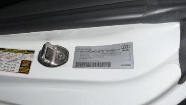 38654734 :رقم المزاد ، WAULFAFR9CA040662 vin ، 2012 Audi A5 Premium Plus مزاد بيع