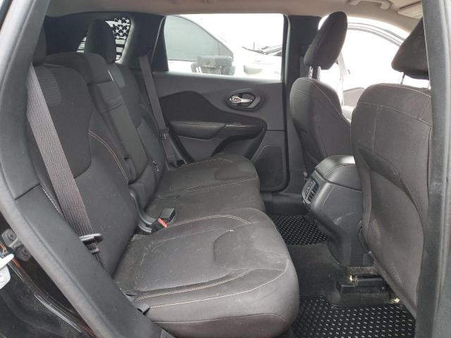 82633733 :رقم المزاد ، 1C4PJMCS7GW131594 vin ، 2016 Jeep Cherokee Latitude مزاد بيع
