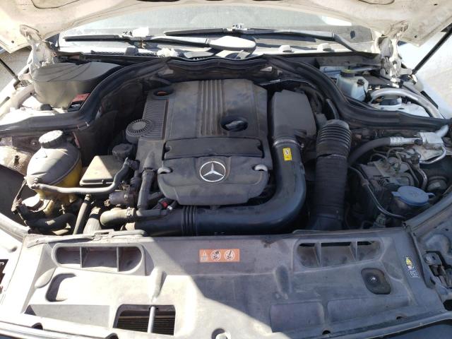 2013 Mercedes-benz C 250 მანქანა იყიდება აუქციონზე, vin: WDDGJ4HB7DG011248, აუქციონის ნომერი: 40683784