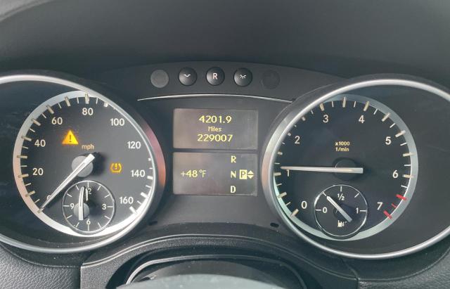 Продажа на аукционе авто 2011 Mercedes-benz Gl 450 4matic, vin: 4JGBF7BEXBA672438, номер лота: 39979354