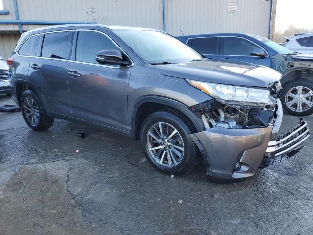40623084 :رقم المزاد ، 5TDKZRFH3HS526048 vin ، 2017 Toyota Highlander Se مزاد بيع